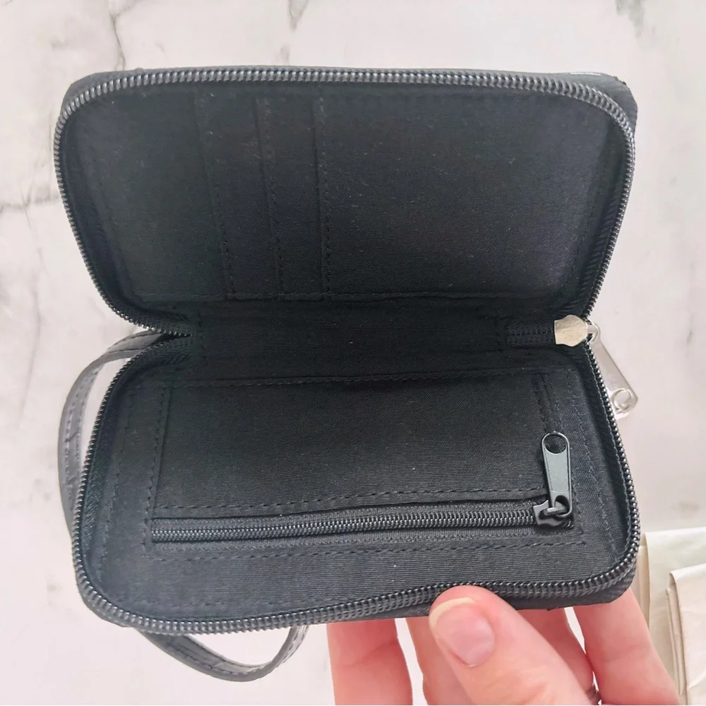 Liz Claiborne Glossy Black Croc-Embossed Style Compact‎ Wristlet Card Holder